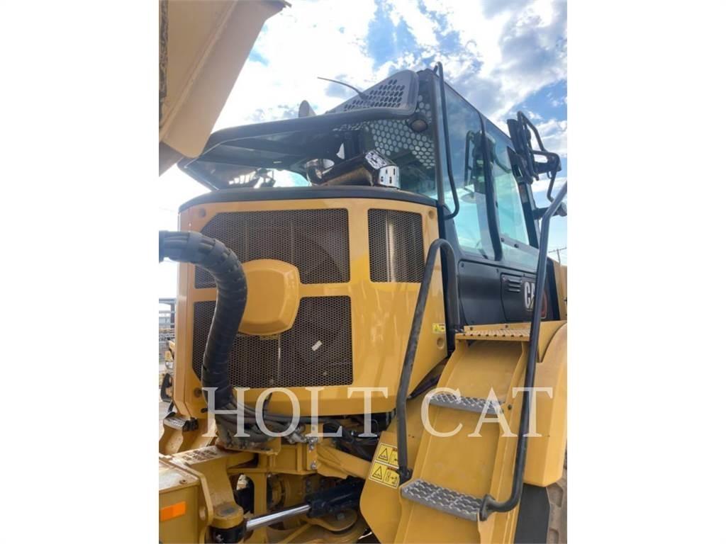 CAT 725 Caminhões articulados