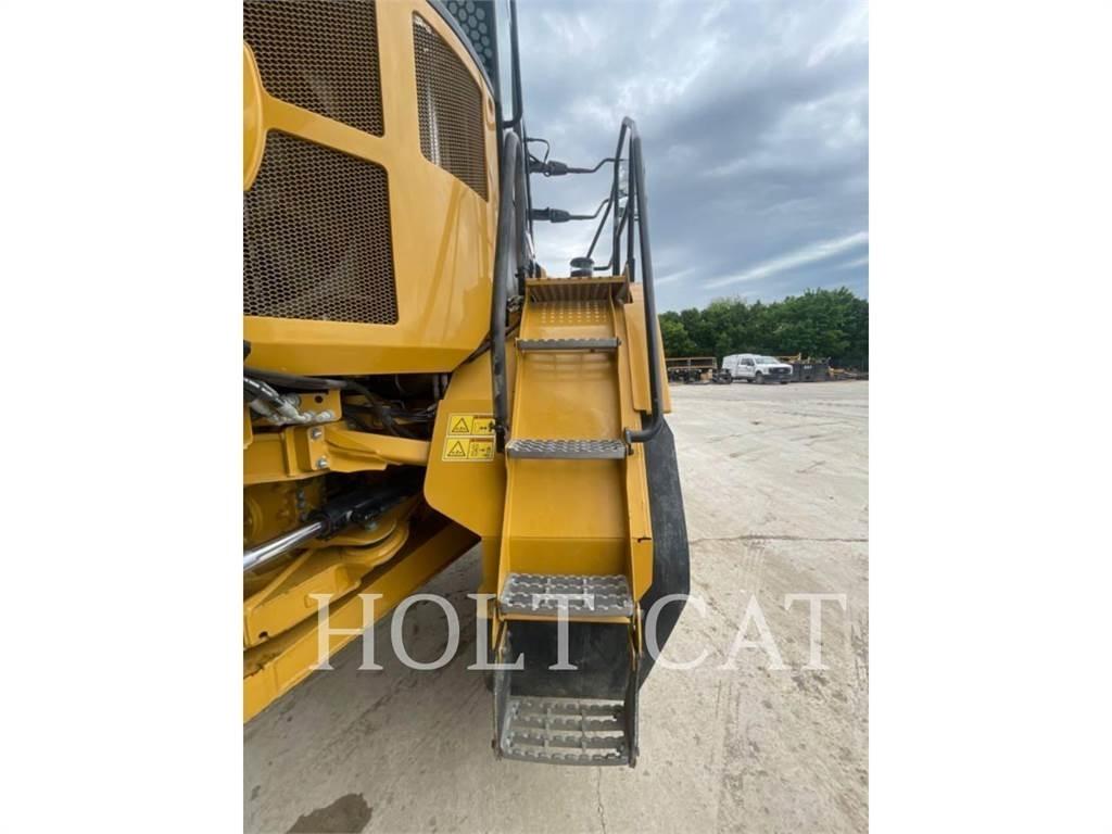 CAT 725 Caminhões articulados
