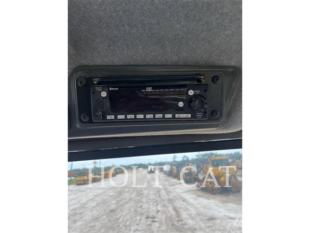 CAT 725 Caminhões articulados