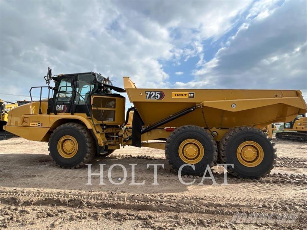 CAT 725 Caminhões articulados