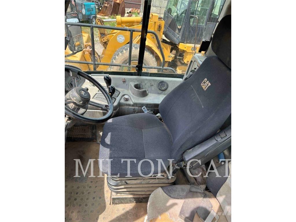 CAT 725 Caminhões articulados