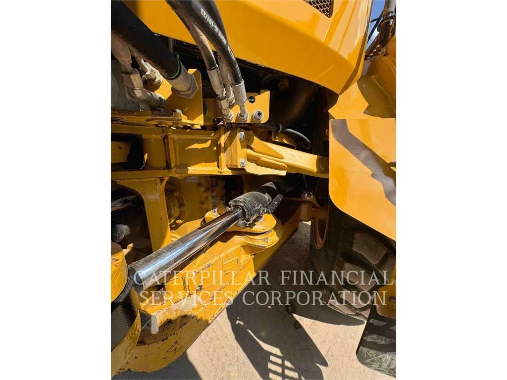 CAT 725-04 Caminhões articulados