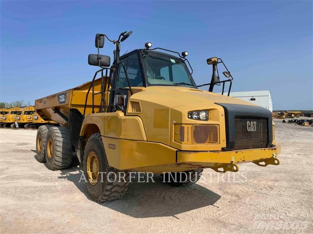 CAT 725C2 Caminhões articulados