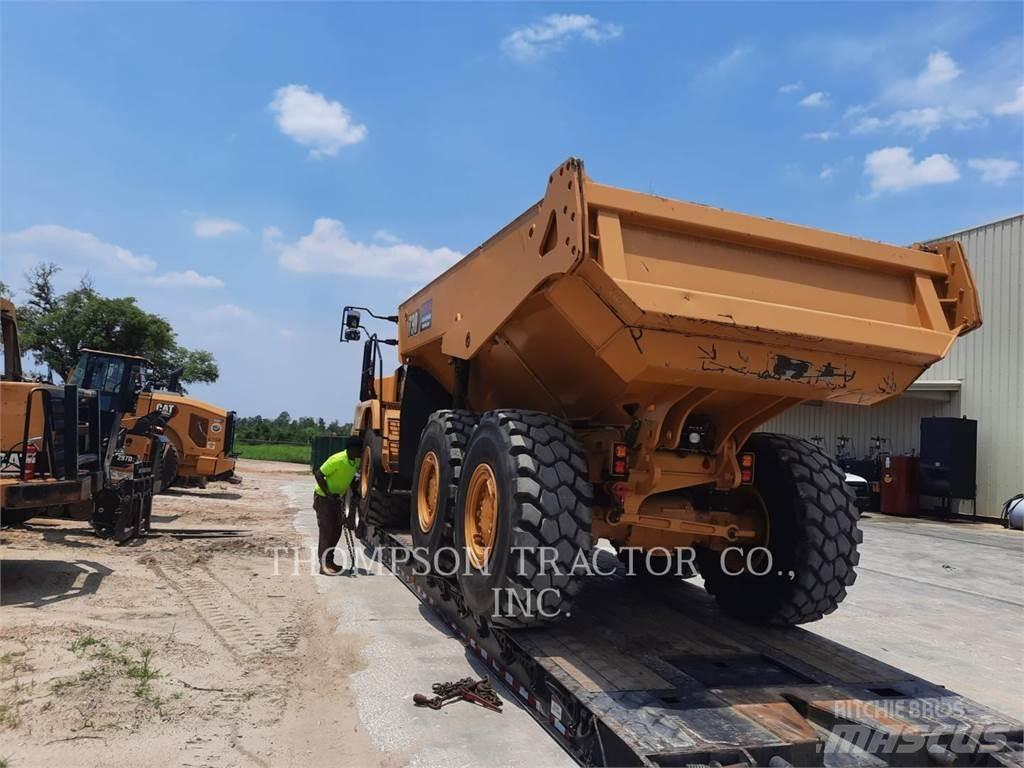 CAT 730 Caminhões articulados
