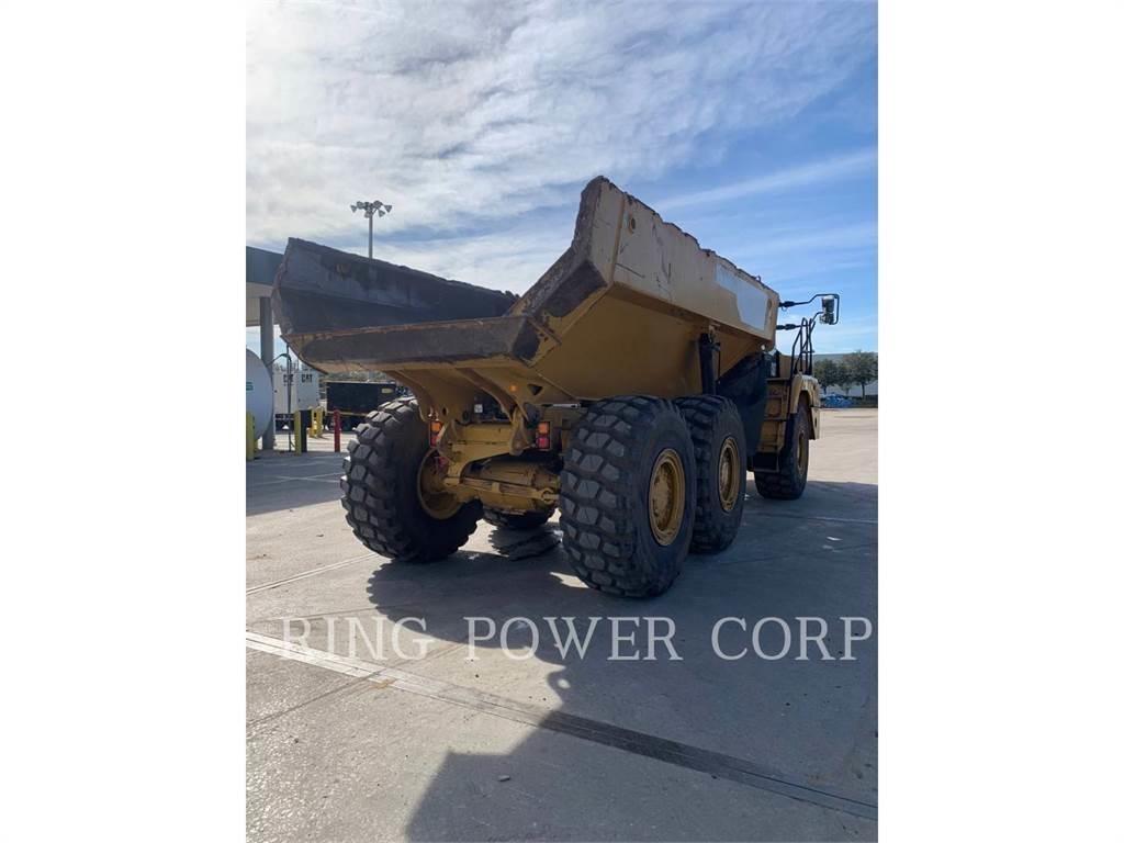 CAT 730 Caminhões articulados