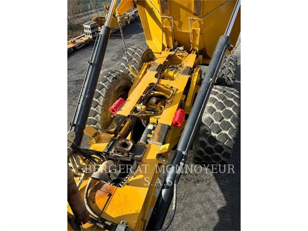 CAT 730 Caminhões articulados
