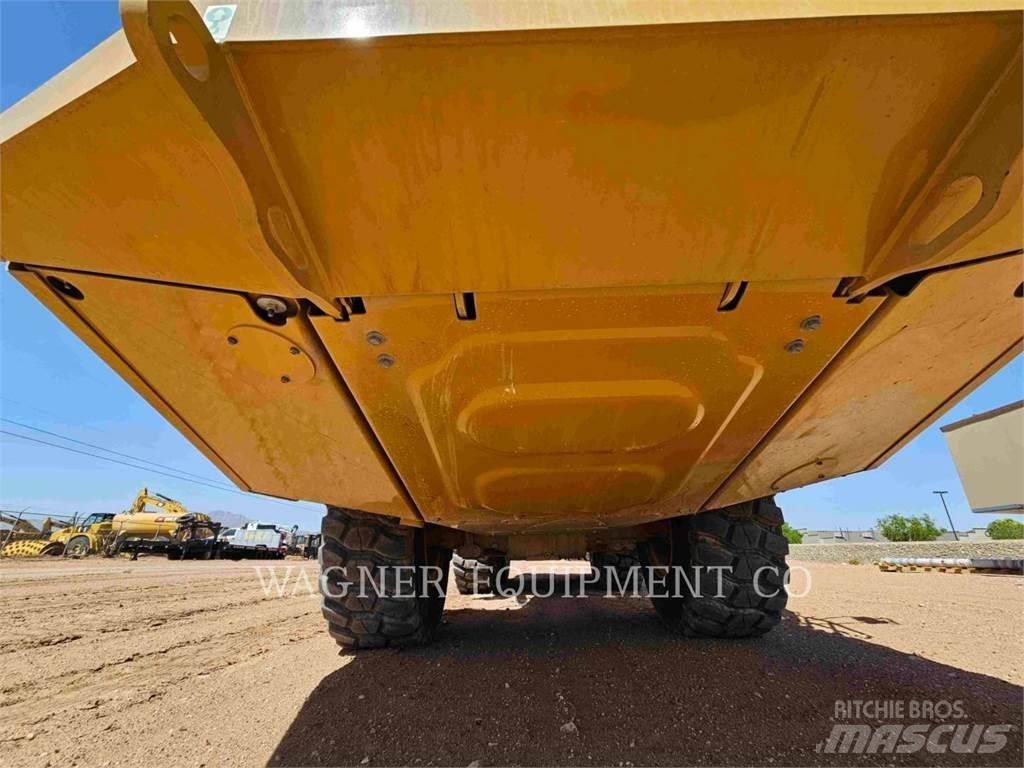 CAT 730 Caminhões articulados