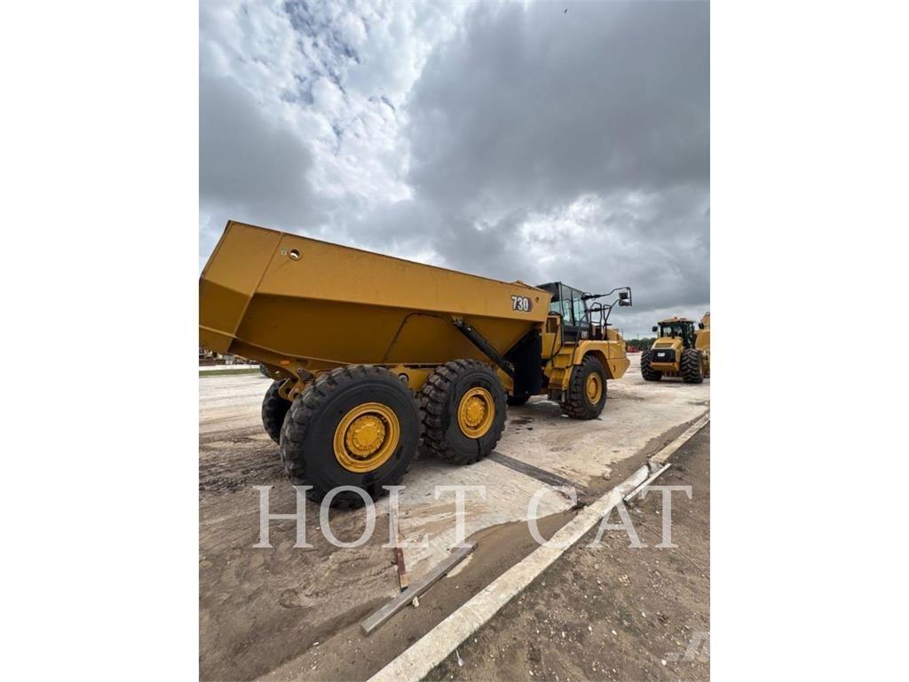 CAT 730 Caminhões articulados