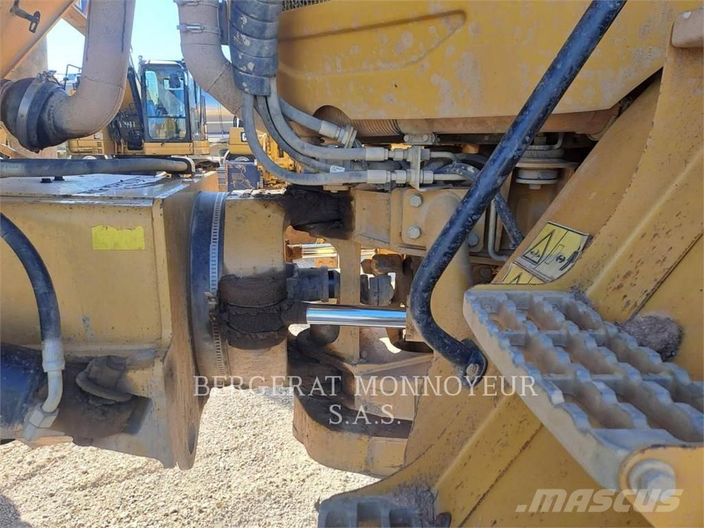 CAT 730 Caminhões articulados