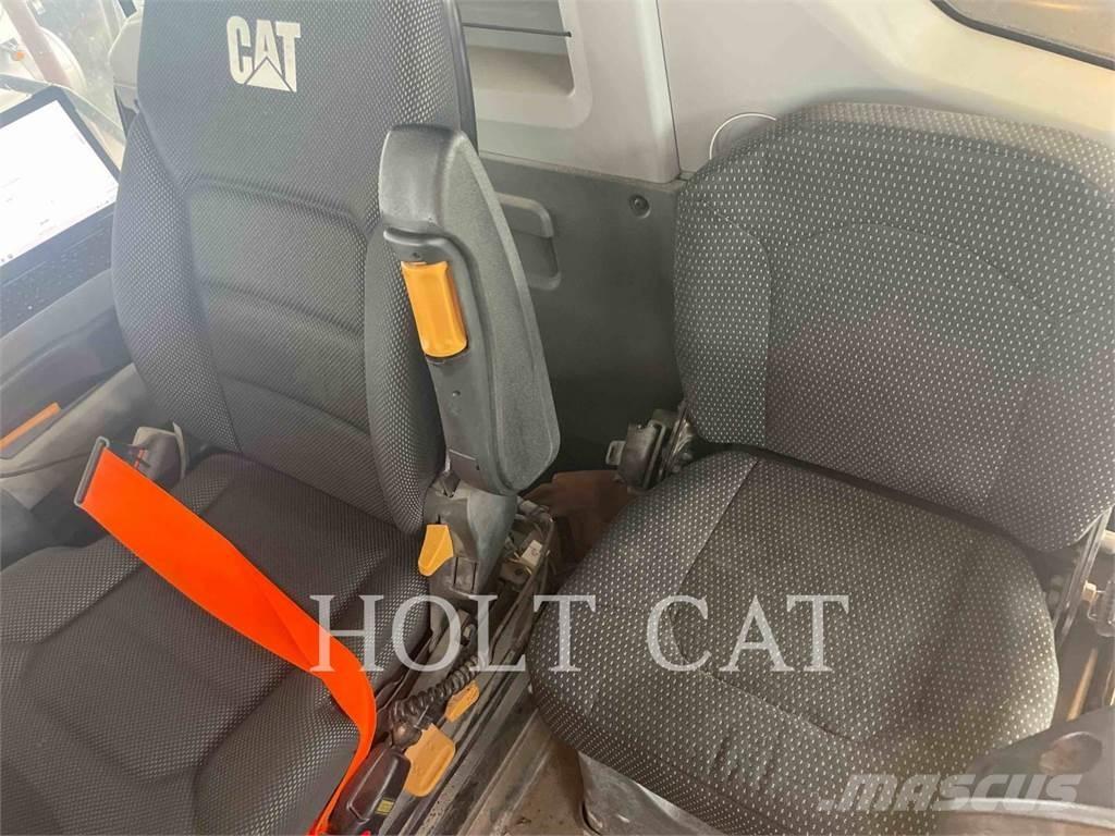 CAT 73004 Caminhões articulados