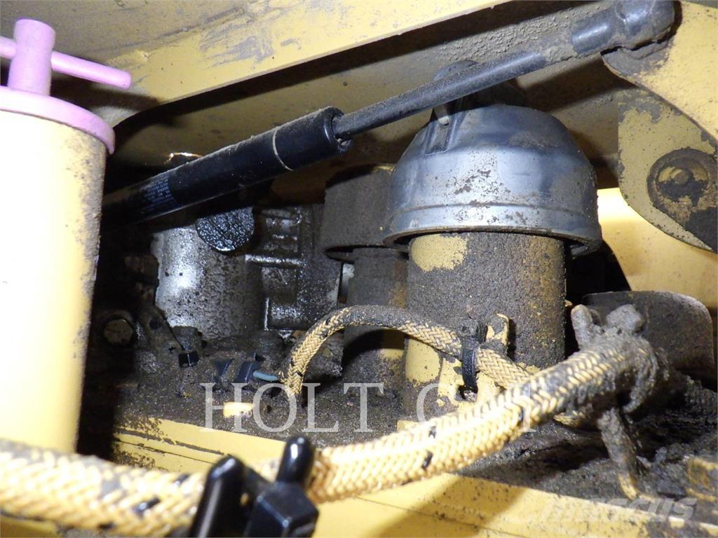 CAT 735 Caminhões articulados