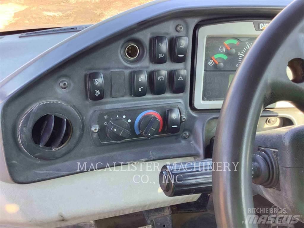 CAT 735C Caminhões articulados