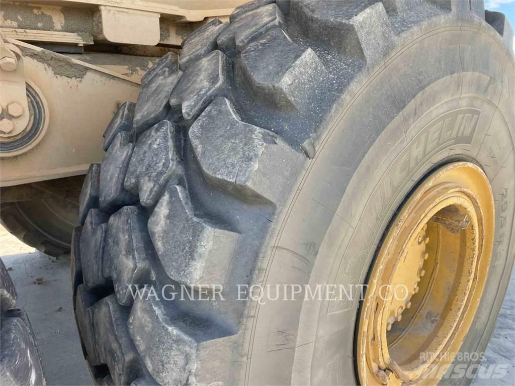 CAT 740 Caminhões articulados