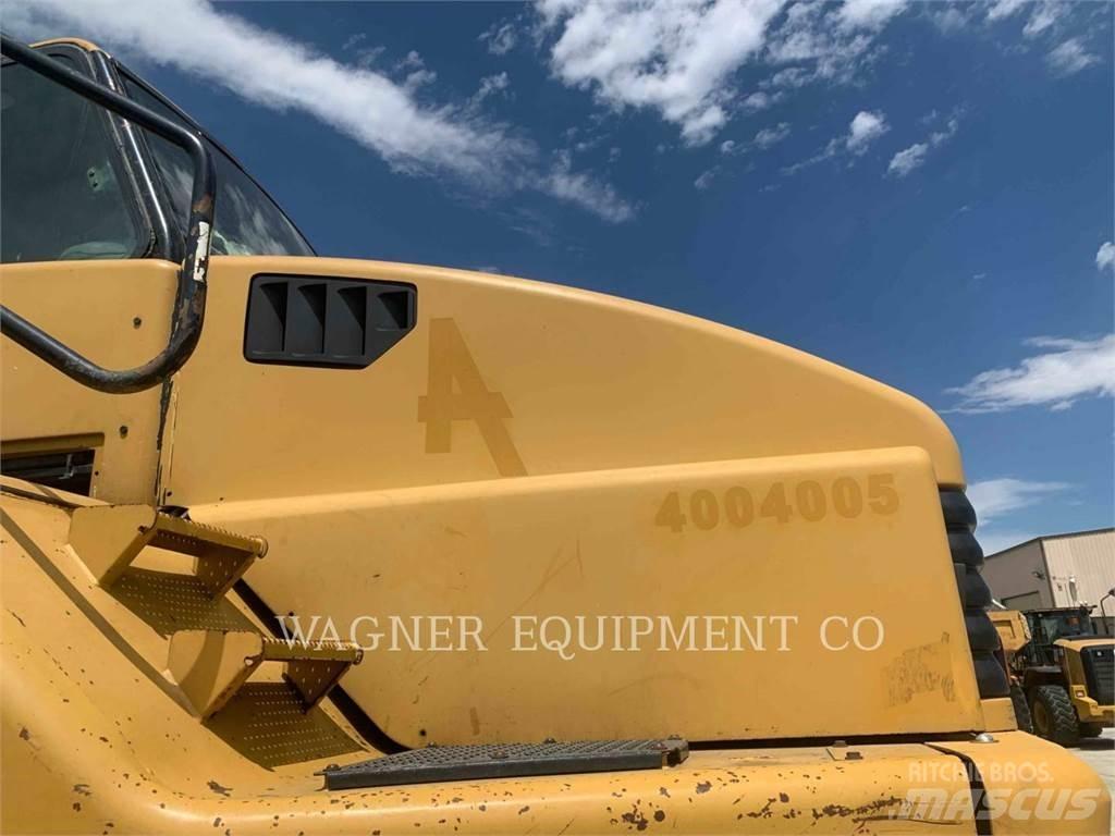 CAT 740 Caminhões articulados