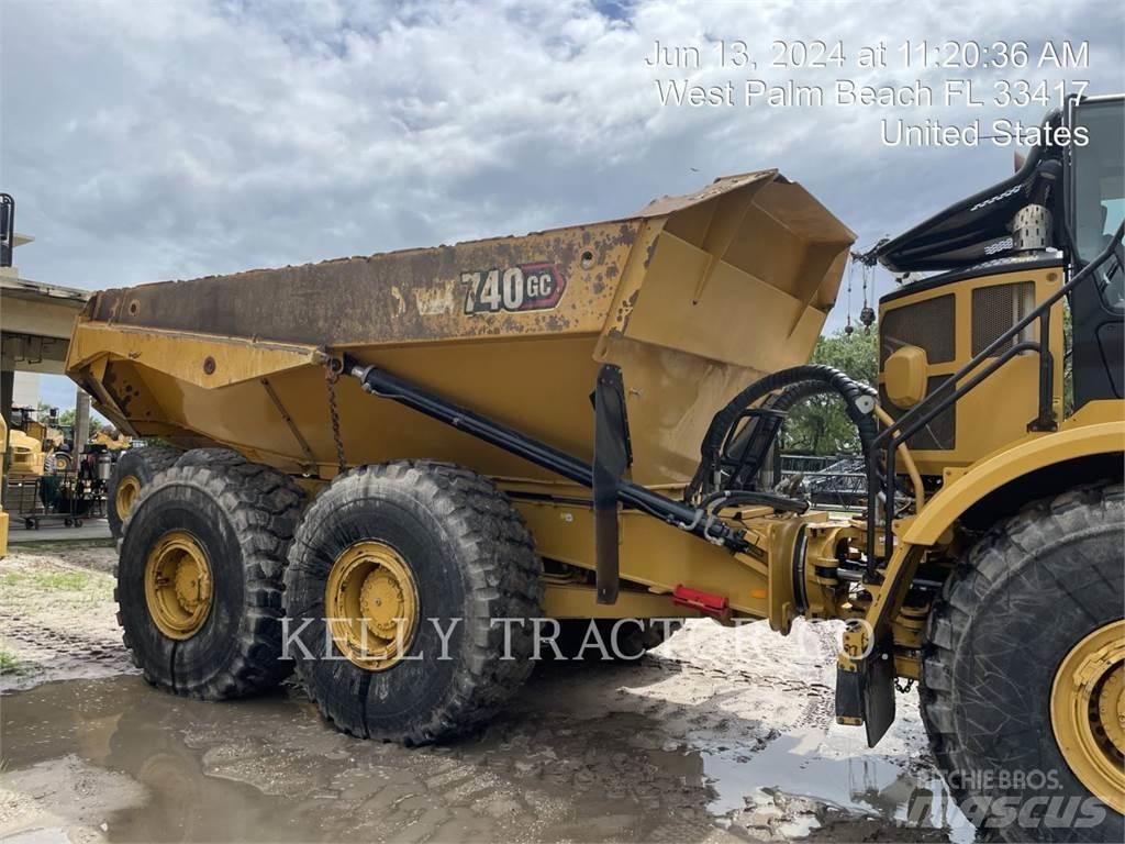 CAT 740 Caminhões articulados