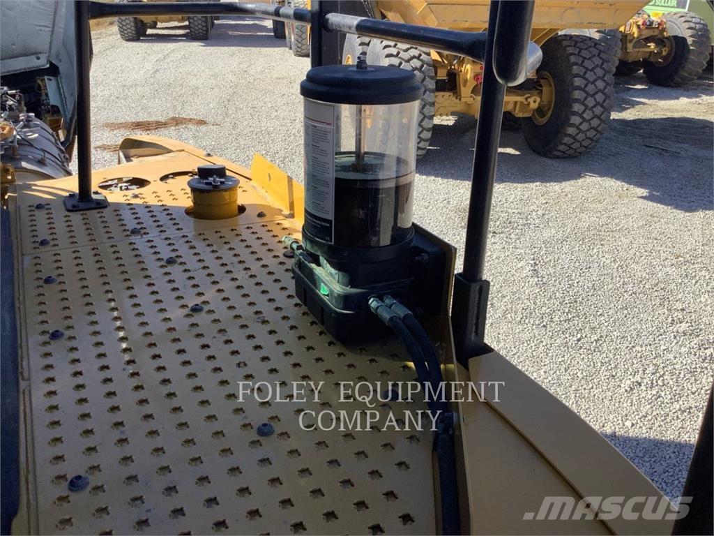 CAT 74004GC Caminhões articulados