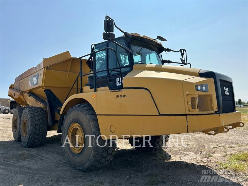 CAT 745 Caminhões articulados