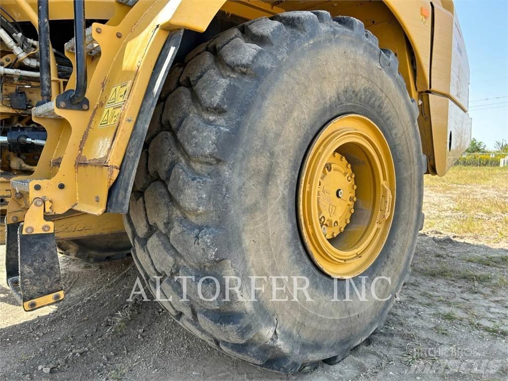 CAT 745 Caminhões articulados