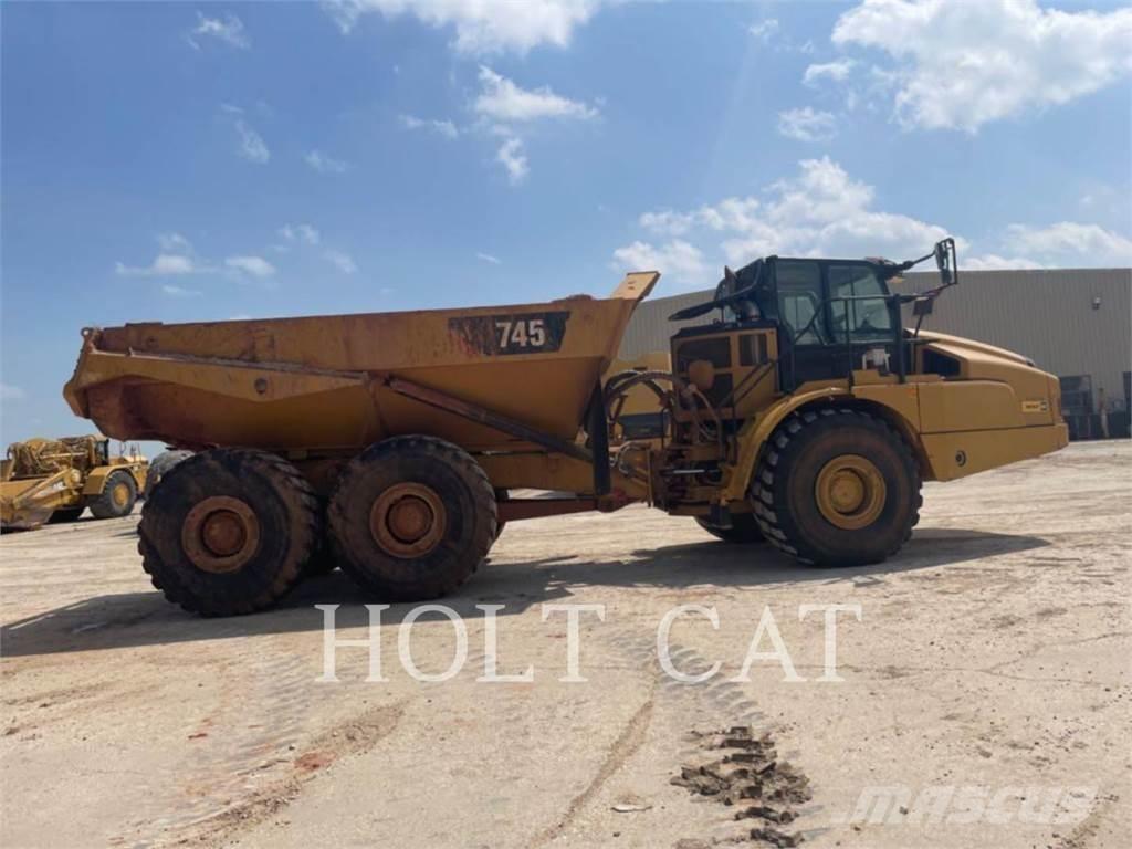 CAT 745 Caminhões articulados