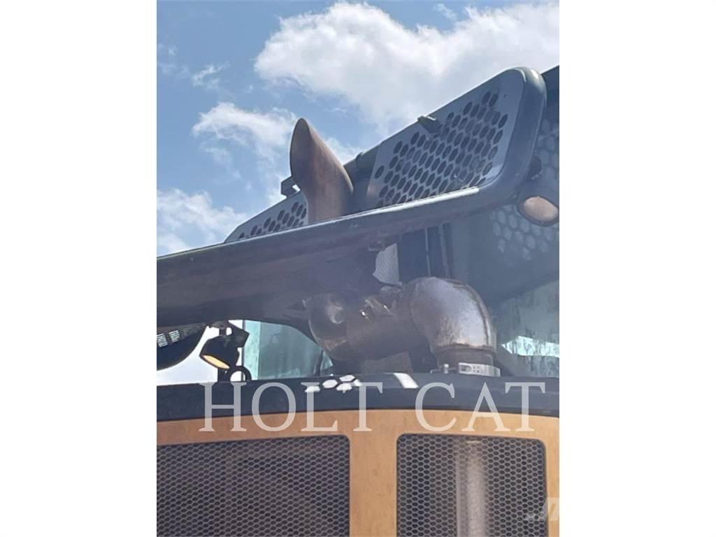 CAT 745 Caminhões articulados