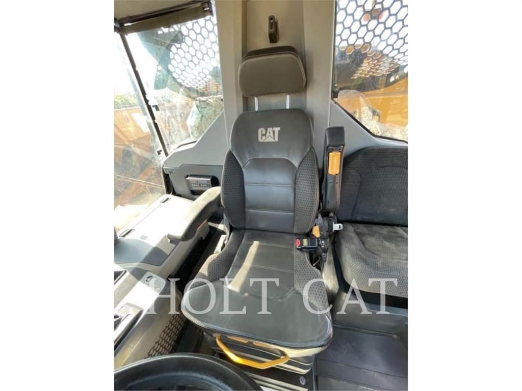 CAT 745 Caminhões articulados