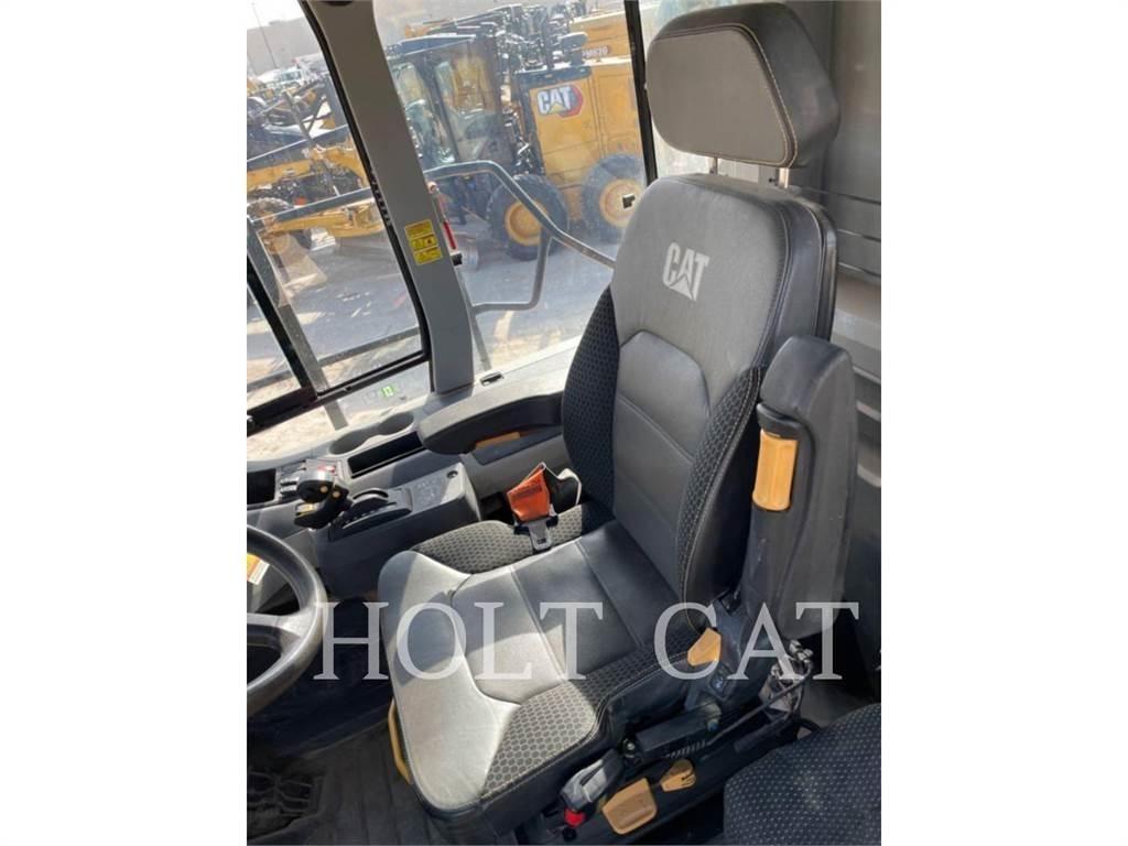 CAT 745 Caminhões articulados