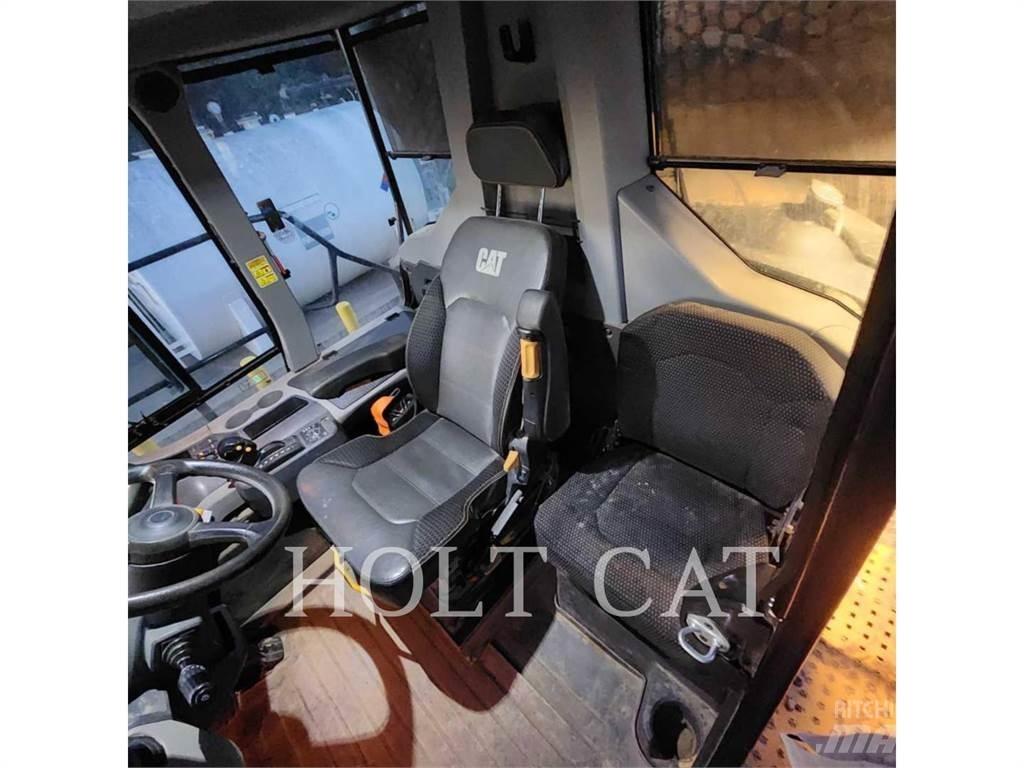 CAT 745 Caminhões articulados