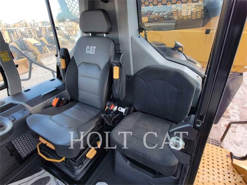 CAT 745 Caminhões articulados