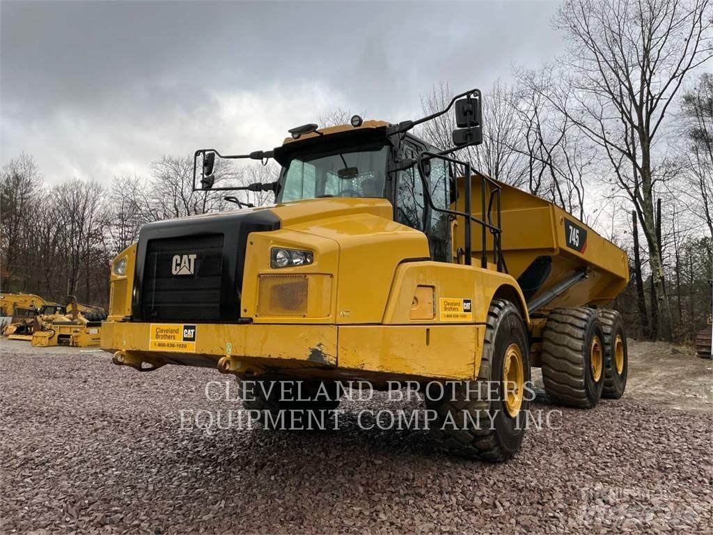 CAT 745 Caminhões articulados