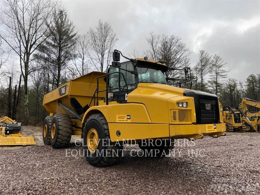 CAT 745 Caminhões articulados