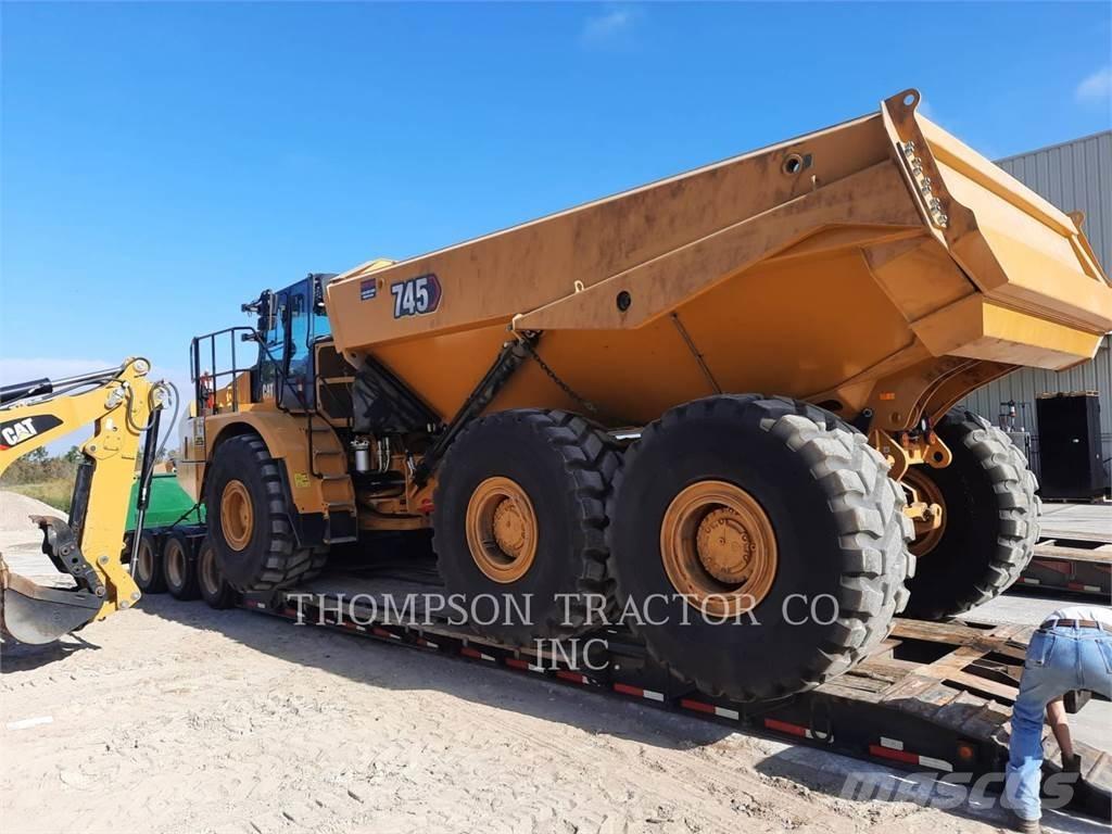 CAT 745 Caminhões articulados