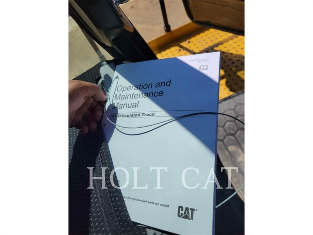 CAT 745 Caminhões articulados
