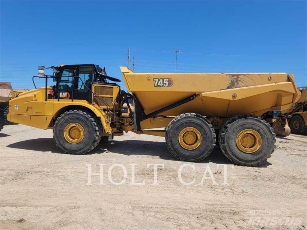 CAT 745 Caminhões articulados
