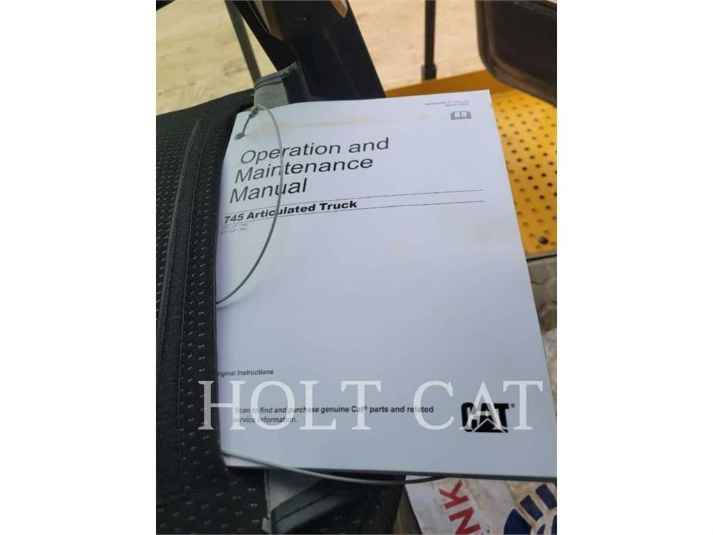 CAT 745 Caminhões articulados