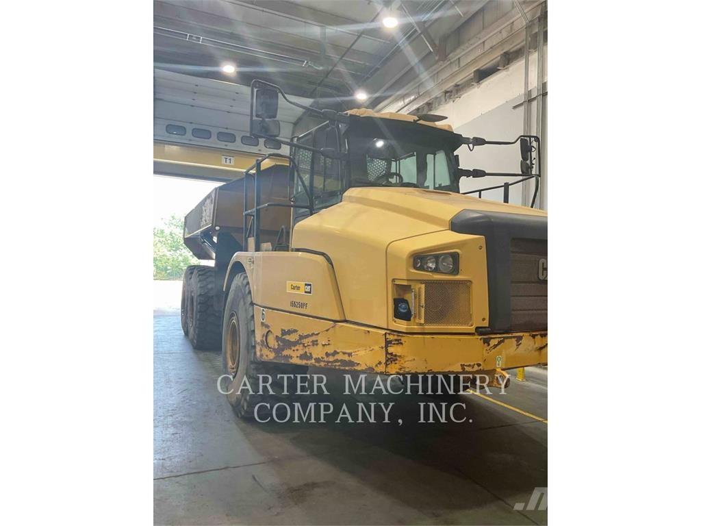 CAT 745 Caminhões articulados