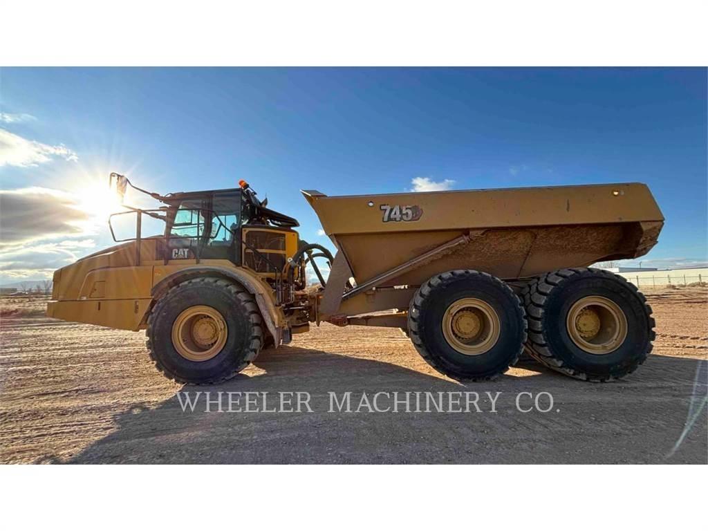 CAT 745 Caminhões articulados