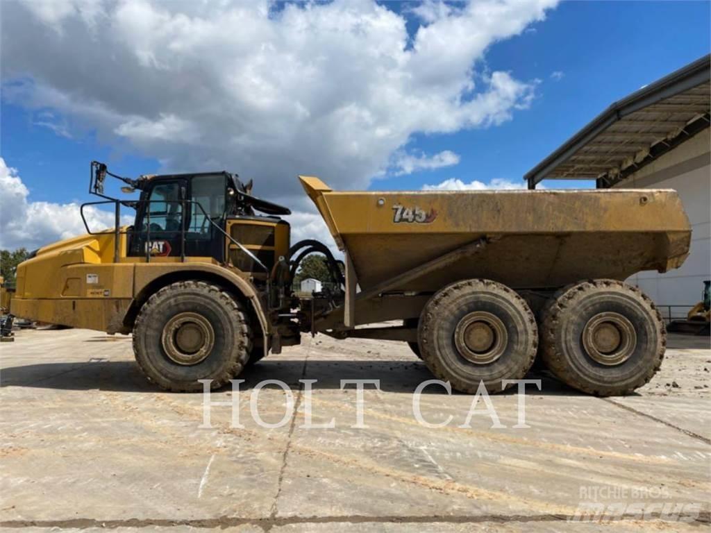 CAT 745 Caminhões articulados