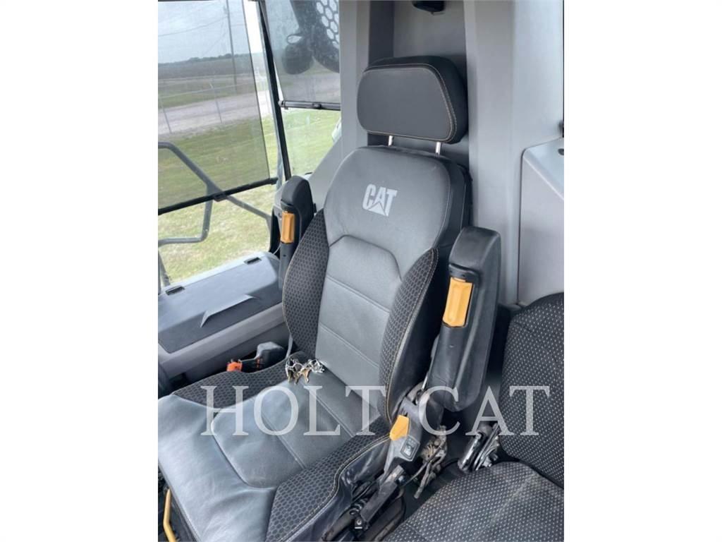 CAT 745 Caminhões articulados