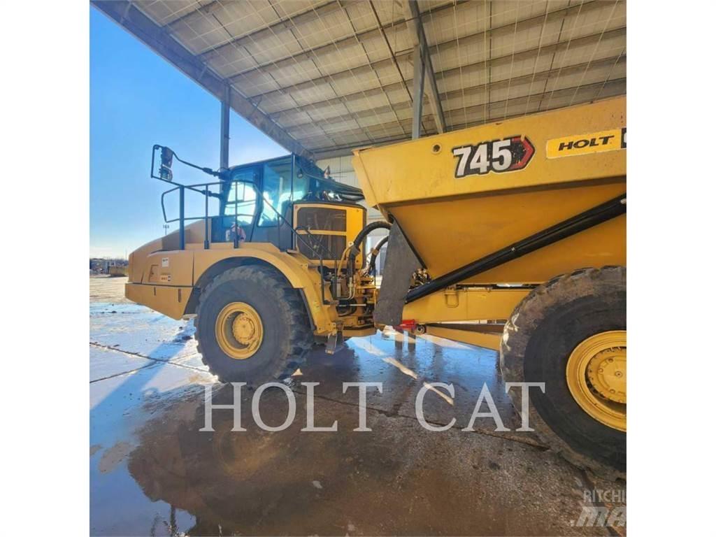 CAT 745 Caminhões articulados