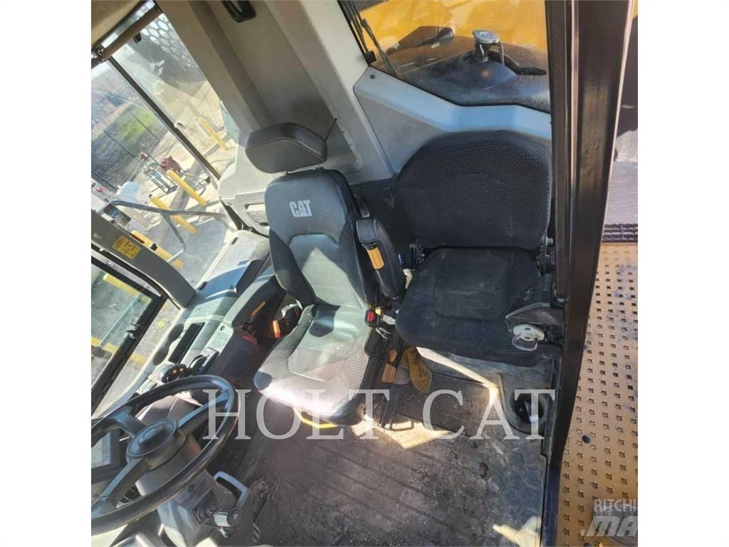 CAT 745 Caminhões articulados