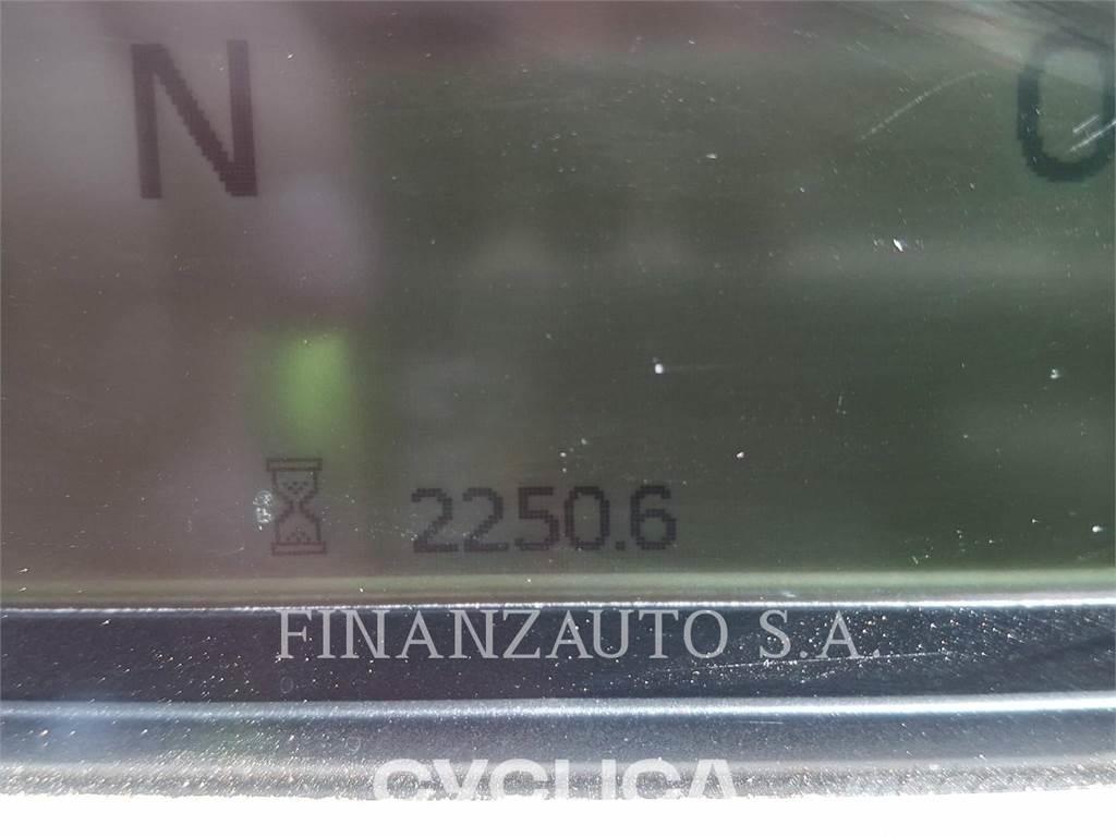 CAT 745 Caminhões articulados