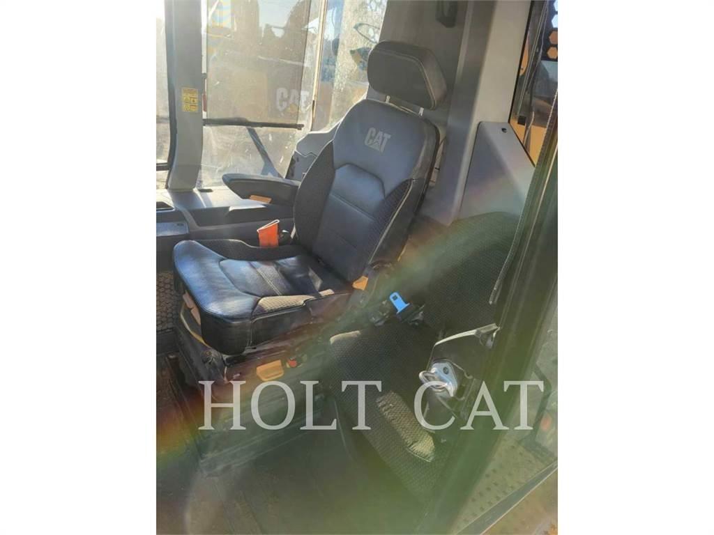 CAT 745 Caminhões articulados