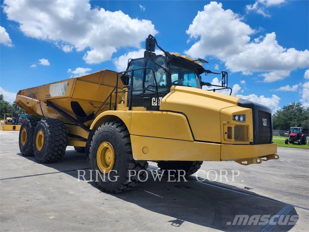 CAT 745 Caminhões articulados