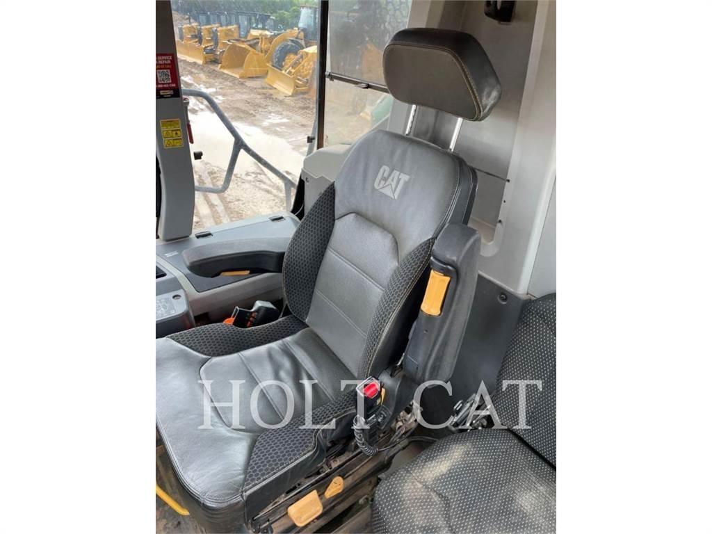 CAT 745 Caminhões articulados