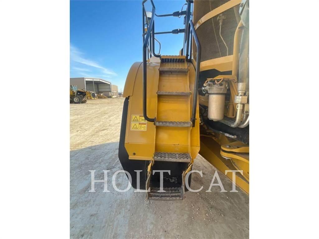 CAT 745 Caminhões articulados