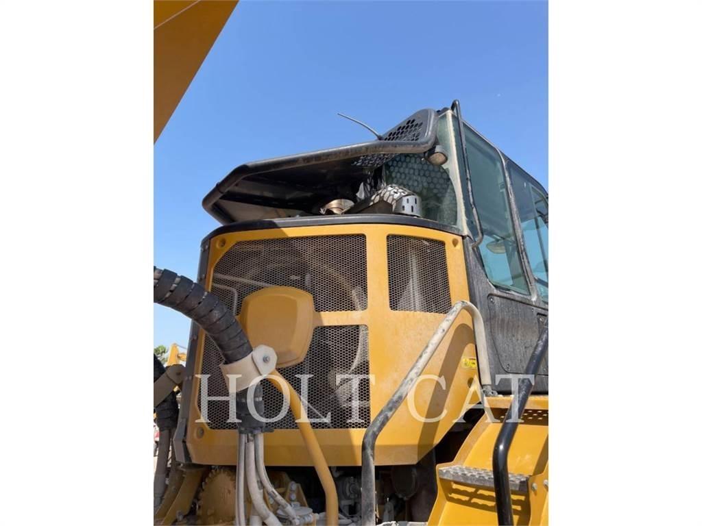 CAT 745 Caminhões articulados