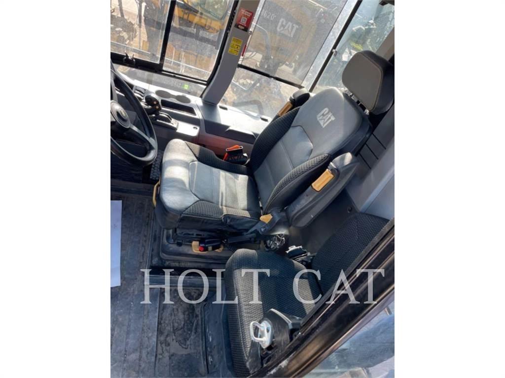 CAT 745 Caminhões articulados