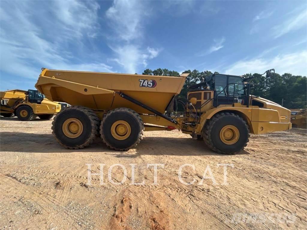 CAT 745 Caminhões articulados