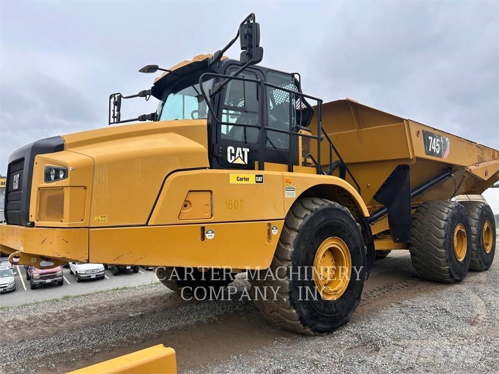 CAT 745 Caminhões articulados