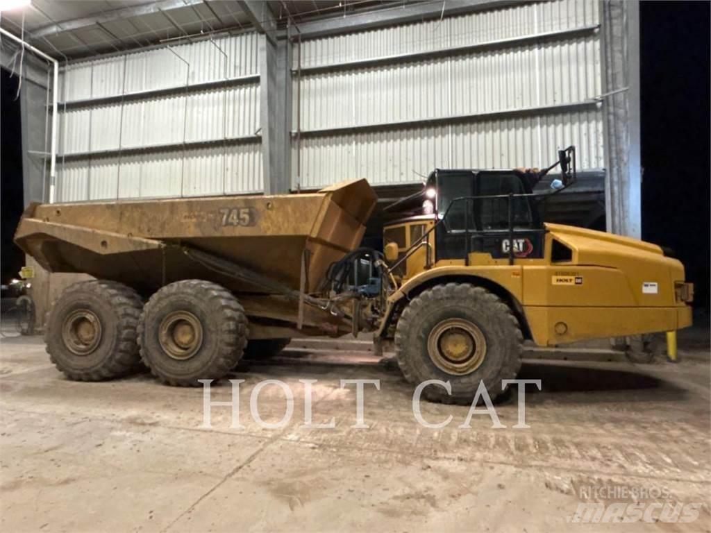 CAT 745 Caminhões articulados